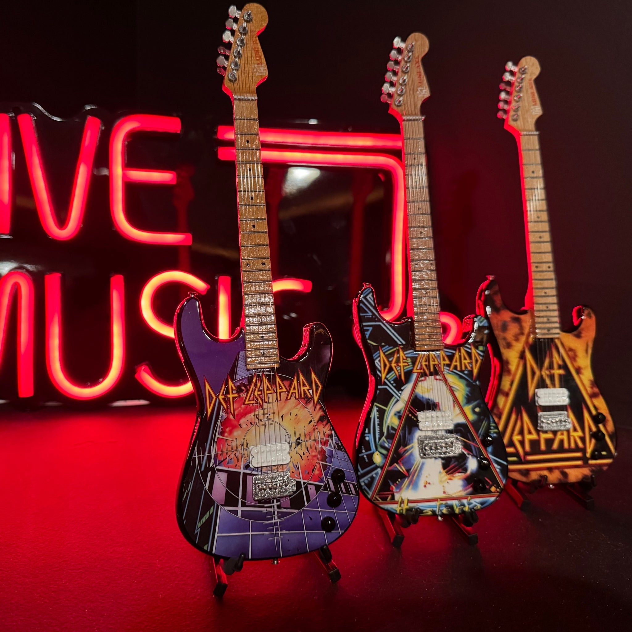 Def Leppard’s “Pyromania” Mini Axe