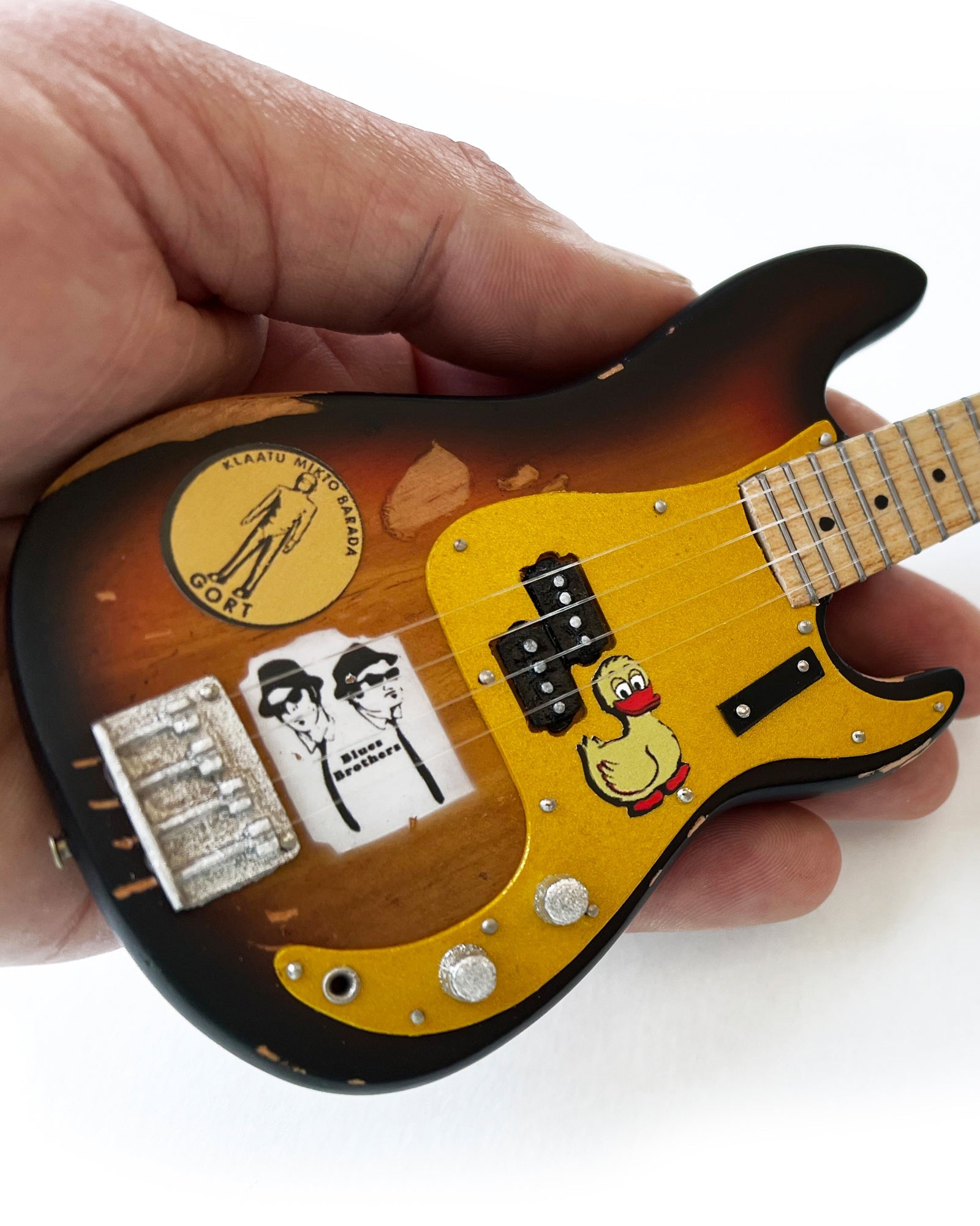 【希少】fender precision bass ドナルドダックダン　モデル FranklinMint.com | Duck Dunn Original '59 Fender™ Precision Bass