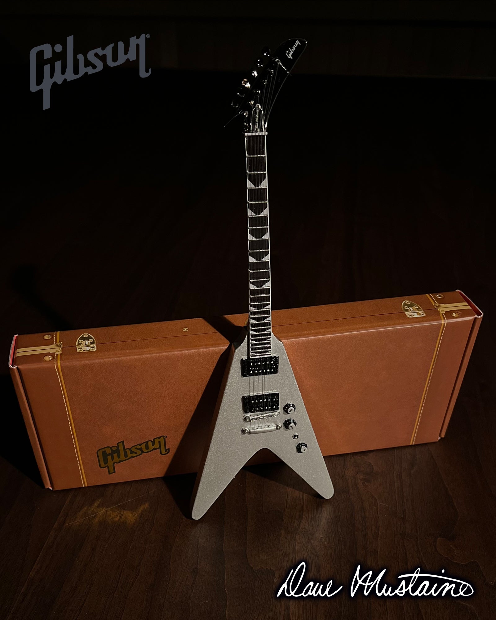 FranklinMint.com | Dave Mustaine Gibson Flying V EXP Silver