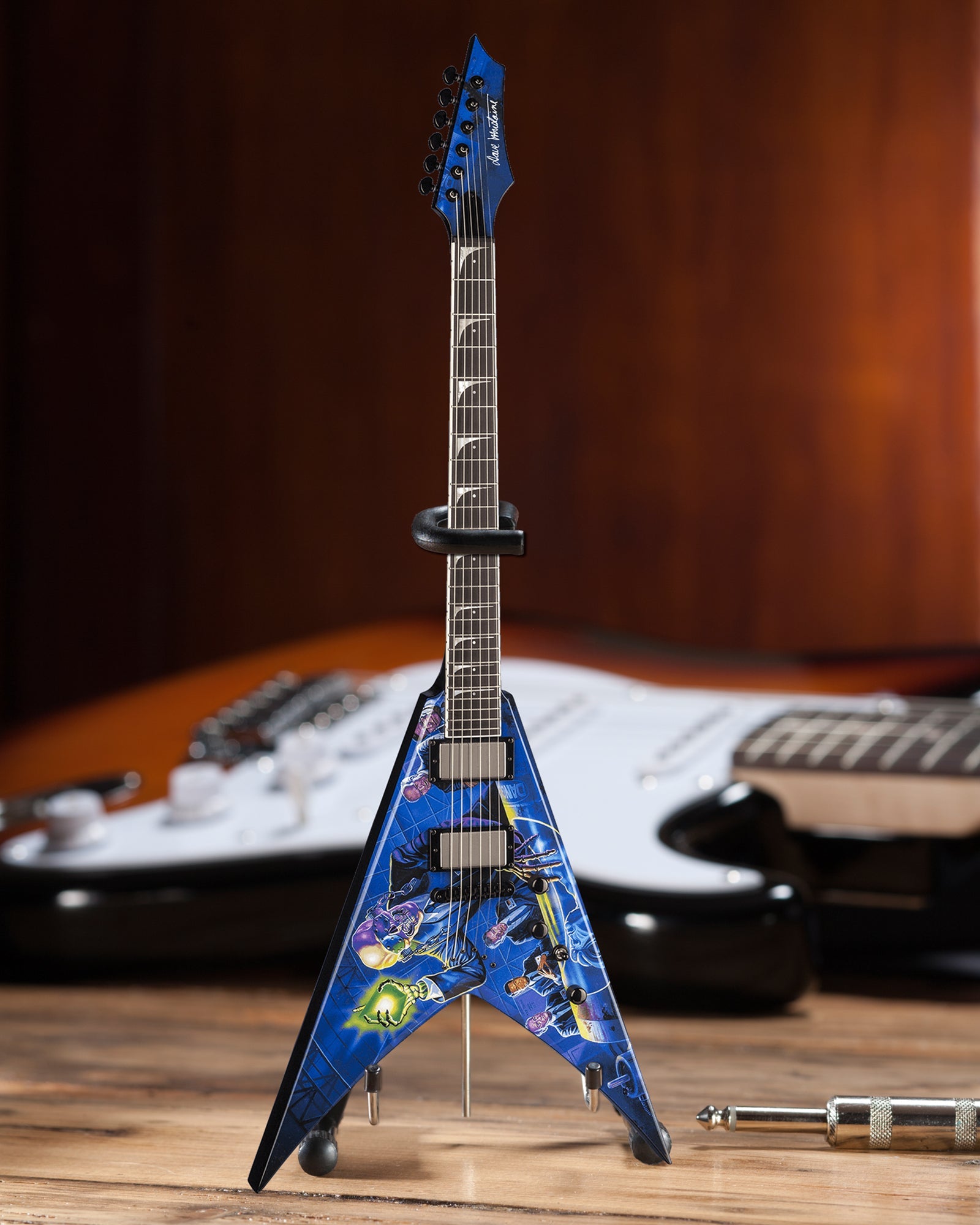 MEGADETH Dave Mustaine Signature V Rust In Peace Mini Guitar