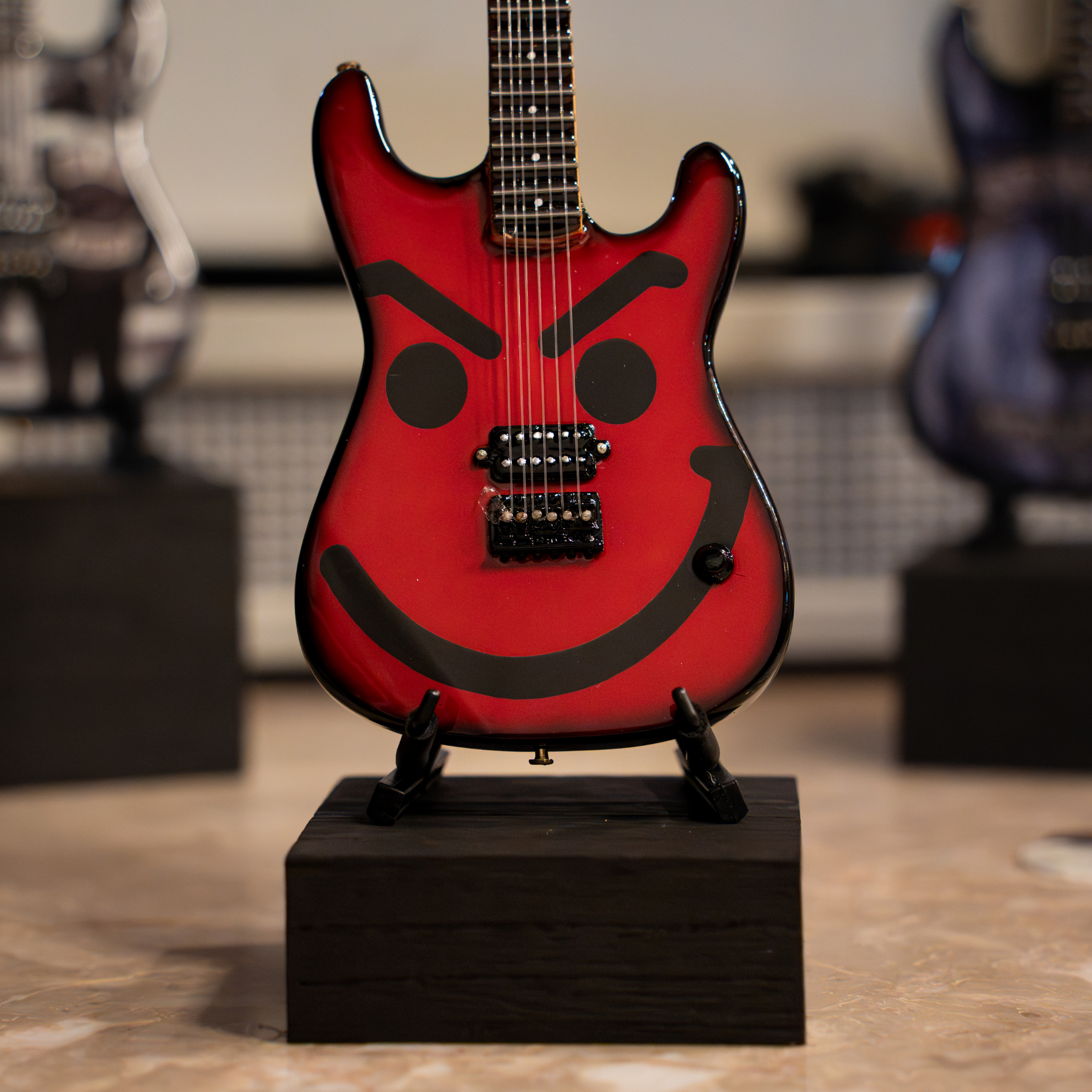 Bon Jovi Have a Nice Day Mini Axe Miniature Guitar