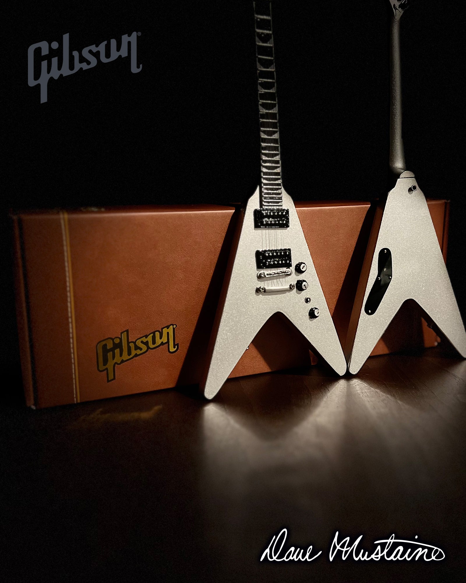 Dave Mustaine Signature Gibson Flying V SET OF 2 Mini Guitar Collection - Rust in Peace & Silver Metallic