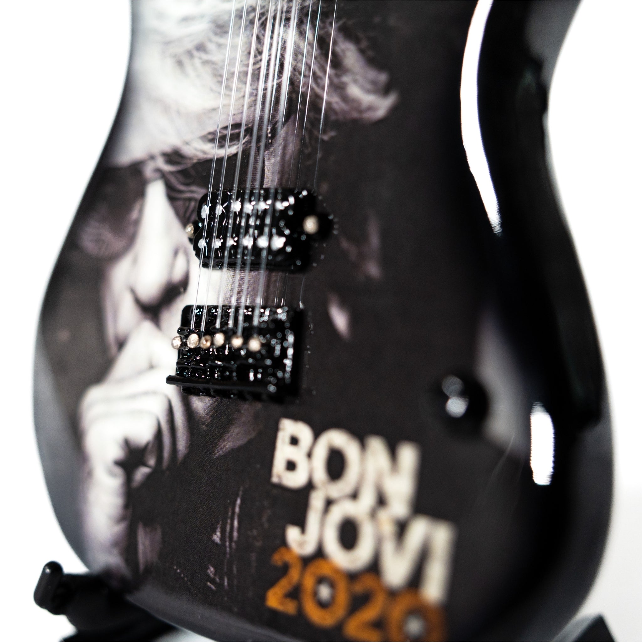 FranklinMint.com | Bon Jovi 2020 Mini Axe Miniature Guitar – The