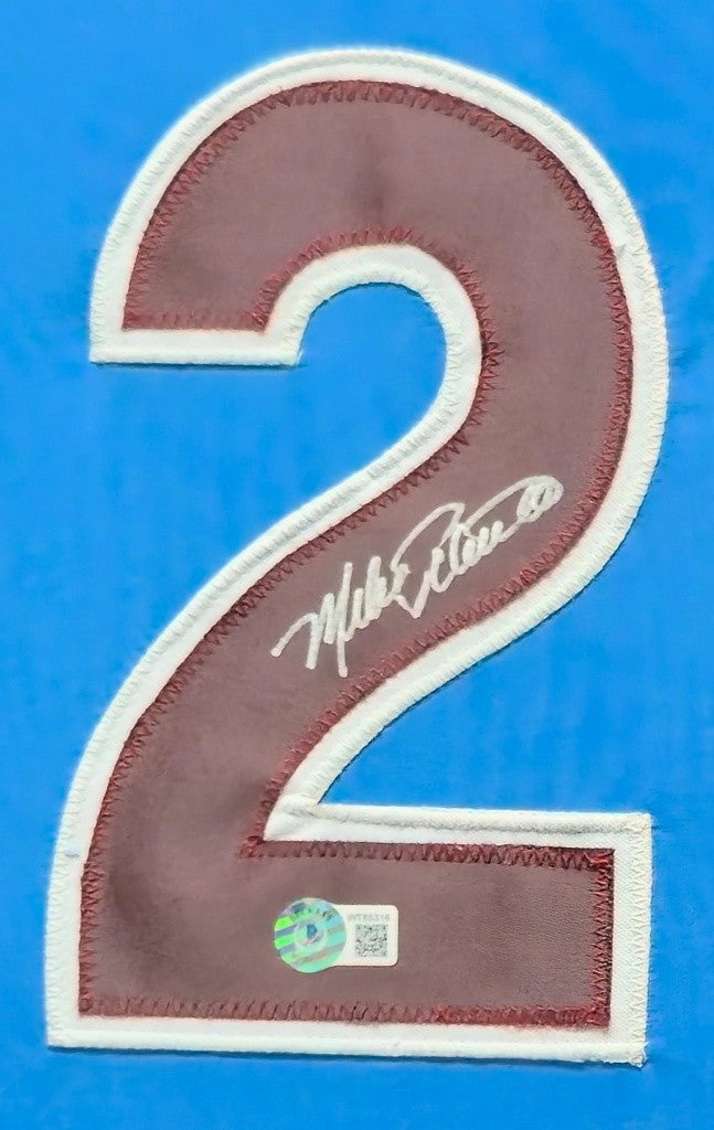 Framed Philadelphia Phillies Mike Schmidt Autographed Signed Jersey Beckett Holo