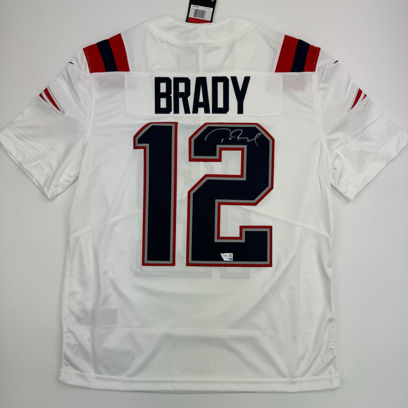Autographed Tom Brady New England Patriots White Authentic Nike Limited Football Jersey