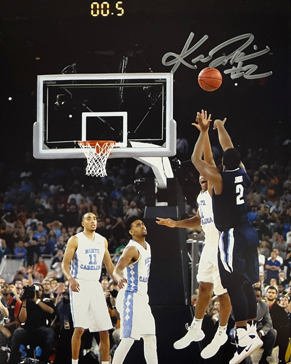 Autographed Kris Jenkins Villanova Wildcats 2016 NCAA Champions Buzzer Beater 8" x 10" Photo