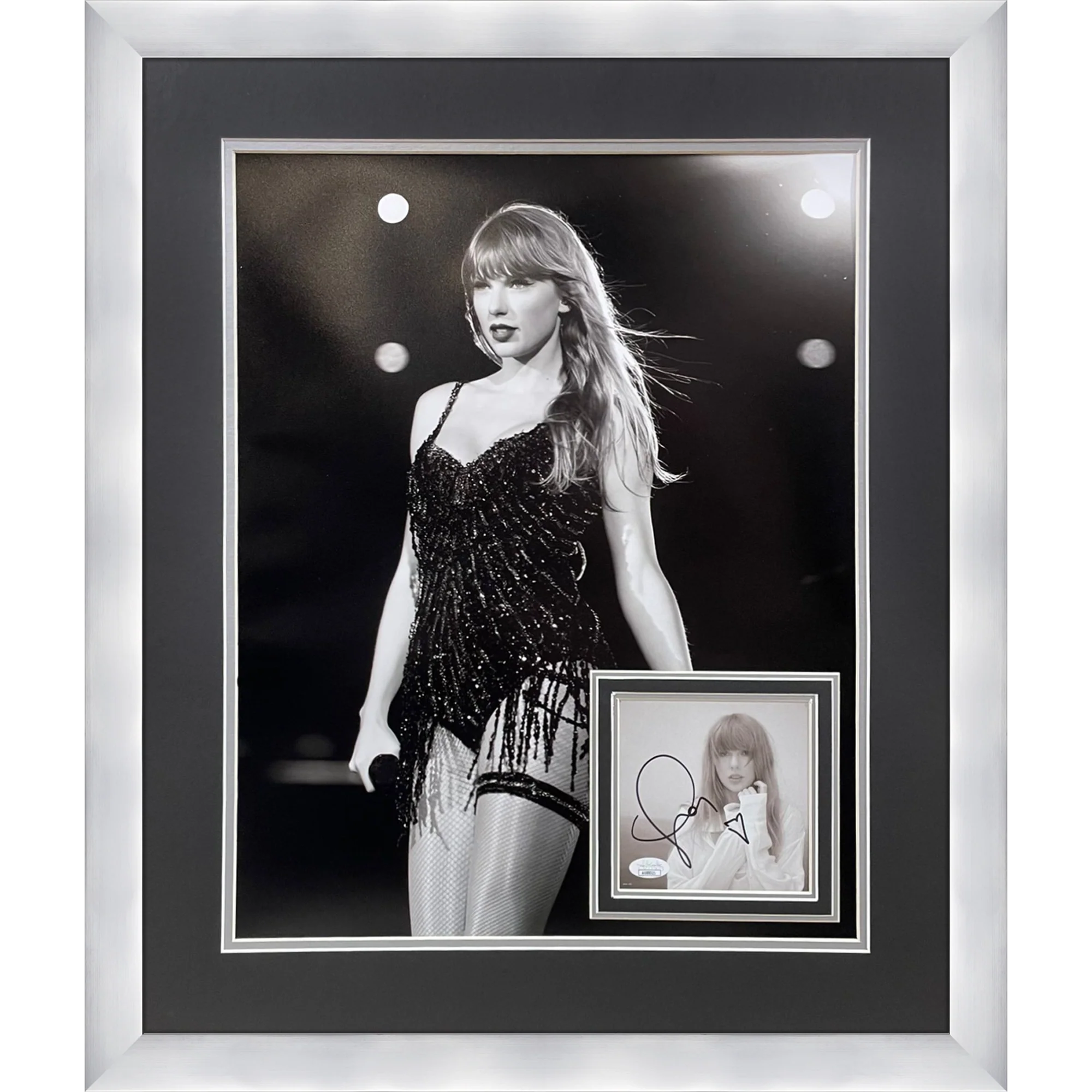 Taylor Swift Concert 16x20 Deluxe Framed with Autographed Photo with Heart - JSA