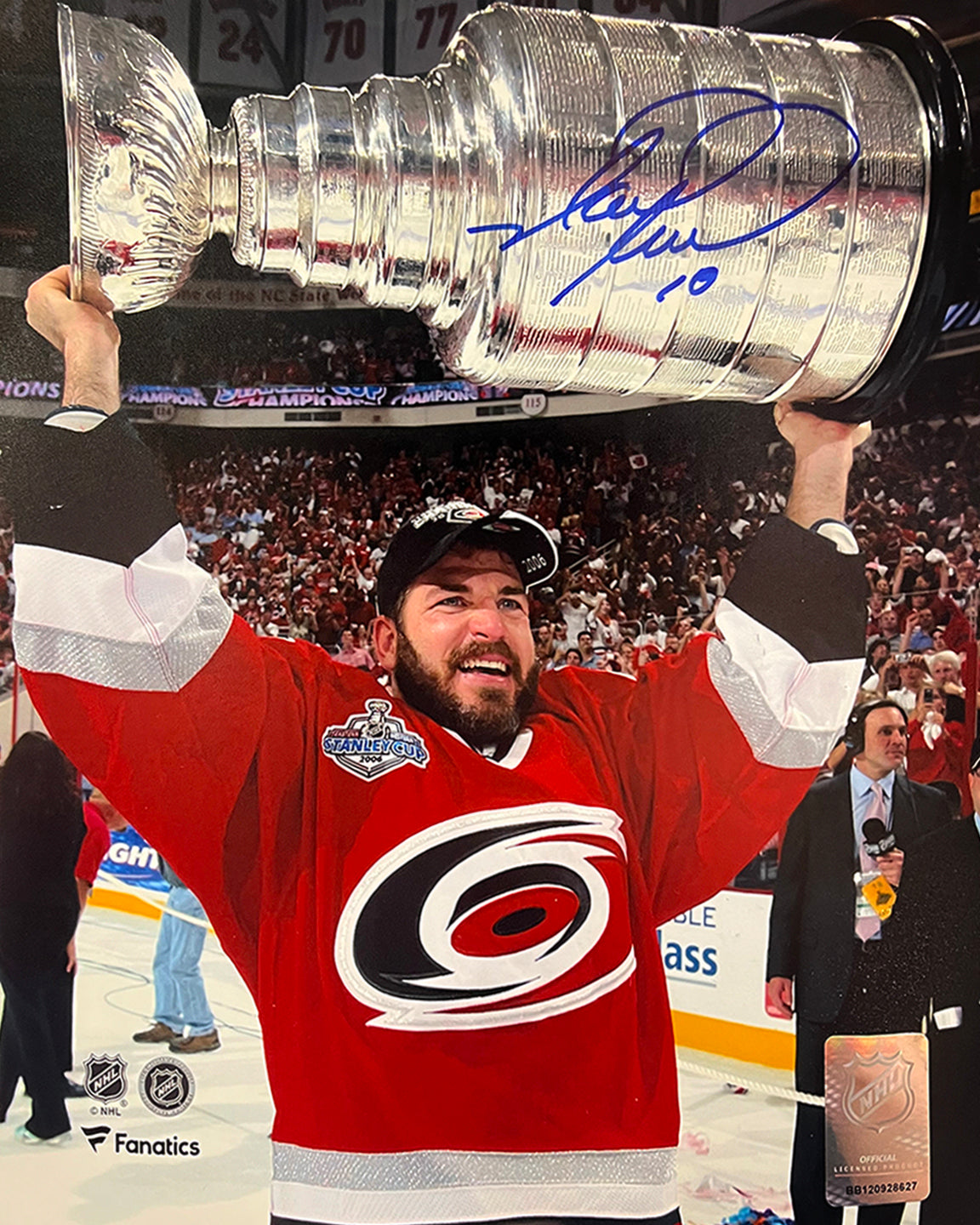 Autographed Mark Recchi 2006 Stanley Cup Champions Carolina Hurricanes 8" x 10" Hockey Photo