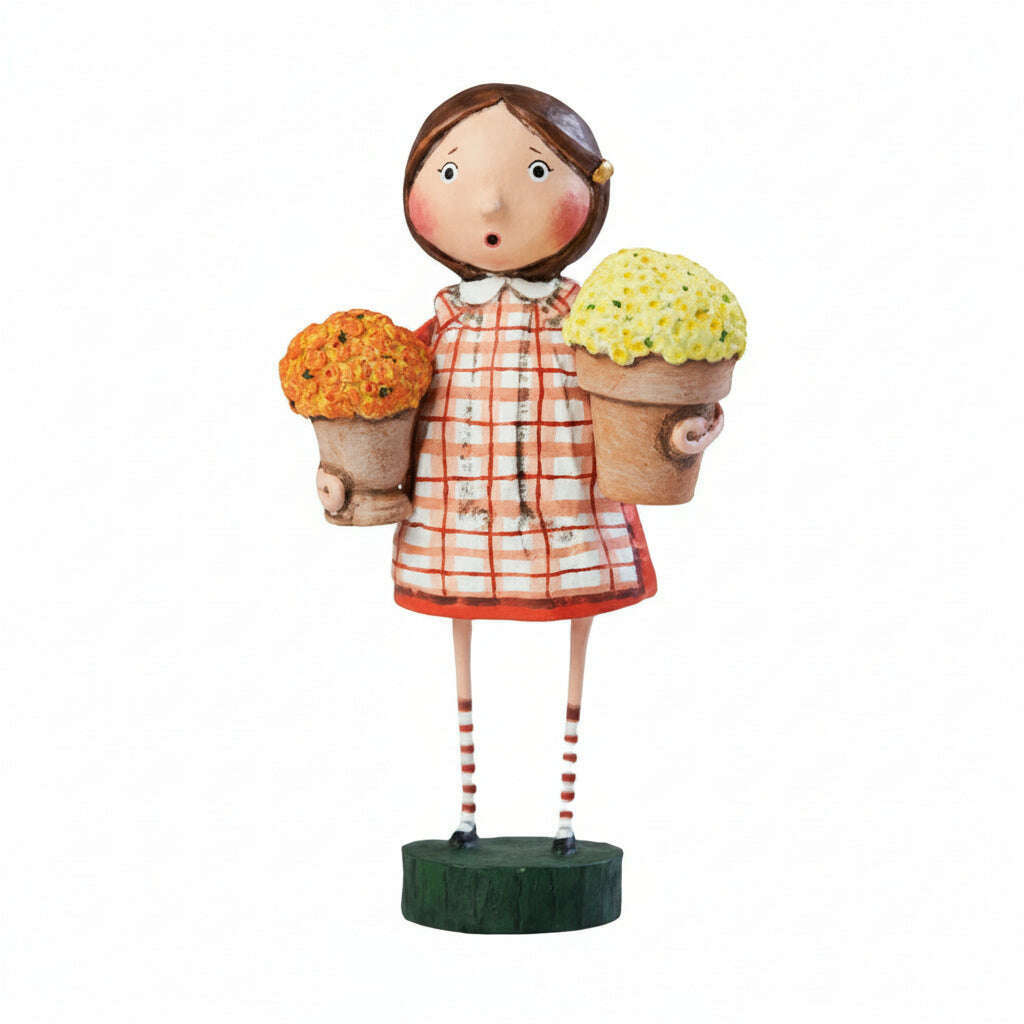 Mumsey Fall Figurine by Lori Mitchell